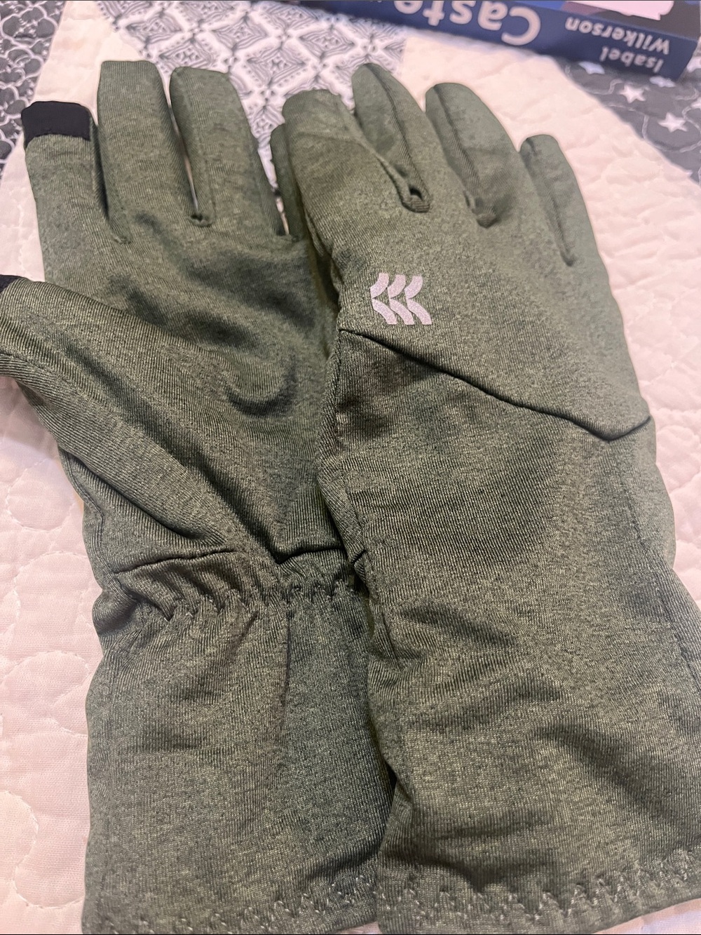 all in motion Olive Green Stretch Gloves with Reflective Logo